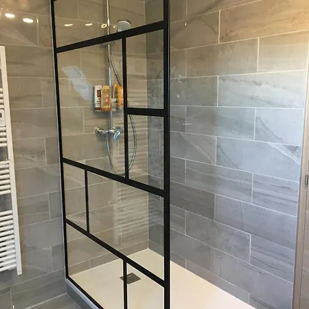 Holiday home Maison Spacieuse Avec Jardin Et Feu De Bois Et Parking Gratuit Pour 3 Voiture Le Crotoy