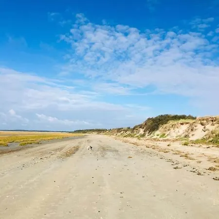 Maison Spacieuse Avec Jardin Et Feu De Bois Et Parking Gratuit Pour 3 Voiture Le Crotoy