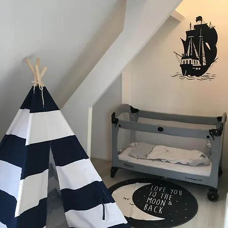 Maison Spacieuse Avec Jardin Et Feu De Bois Et Parking Gratuit Pour 3 Voiture Le Crotoy
