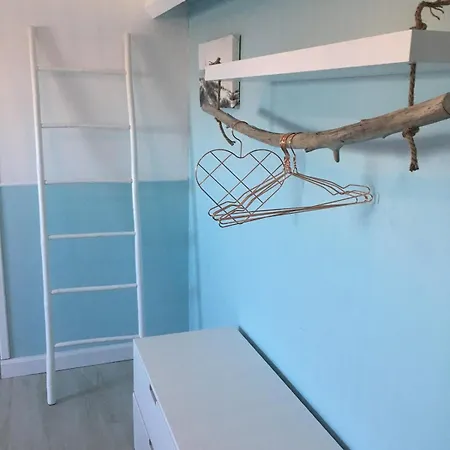 Maison Spacieuse Avec Jardin Et Feu De Bois Et Parking Gratuit Pour 3 Voiture